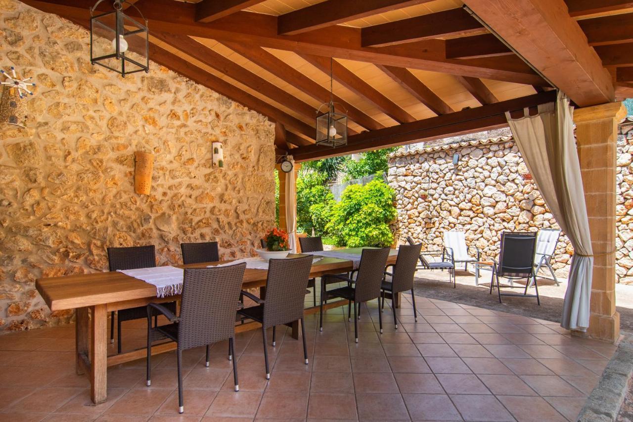 Fabulous Rural House With Views To The Mountains With Swimming Pool Vakantiehuis
