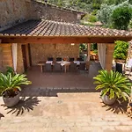 Fabulous Rural House With Views To The Mountains With Swimming Pool