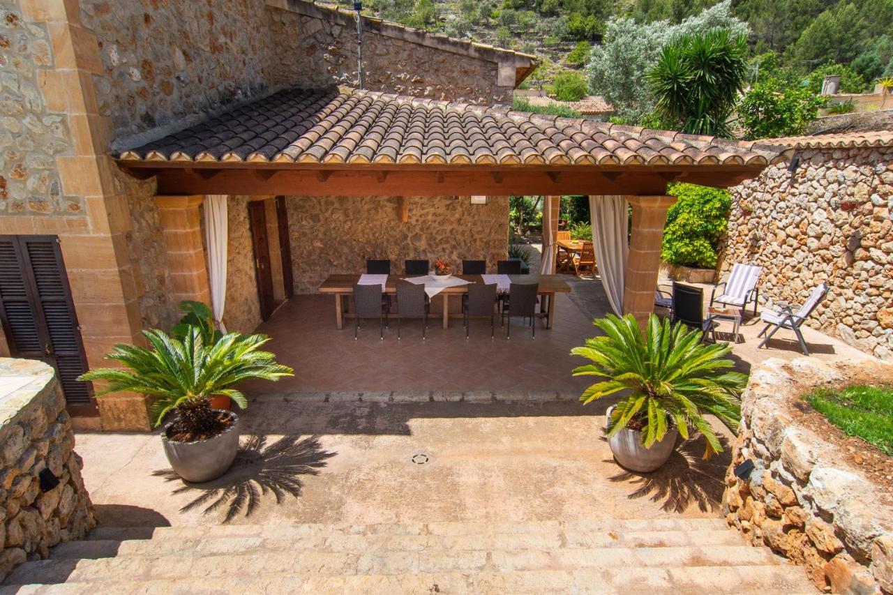 Ferienhaus Fabulous Rural House With Views To The Mountains With Swimming Pool Caimari