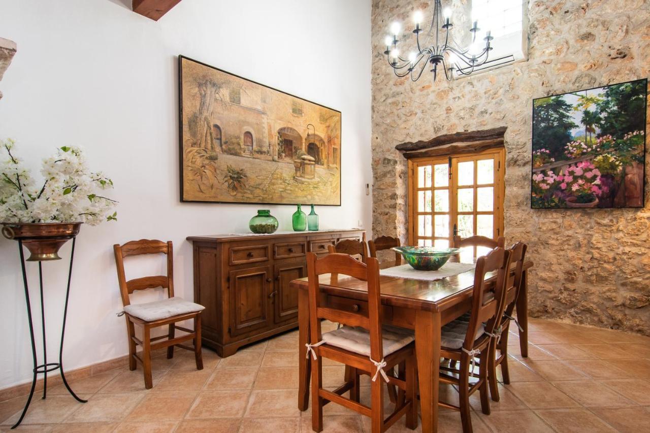 Fabulous Rural House With Views To The Mountains With Swimming Pool