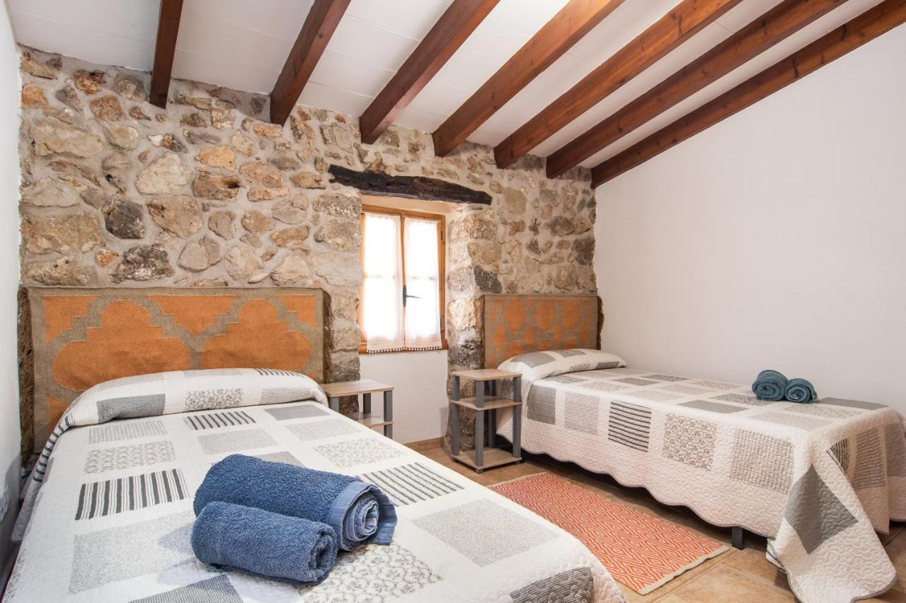 Fabulous Rural House With Views To The Mountains With Swimming Pool Caimari