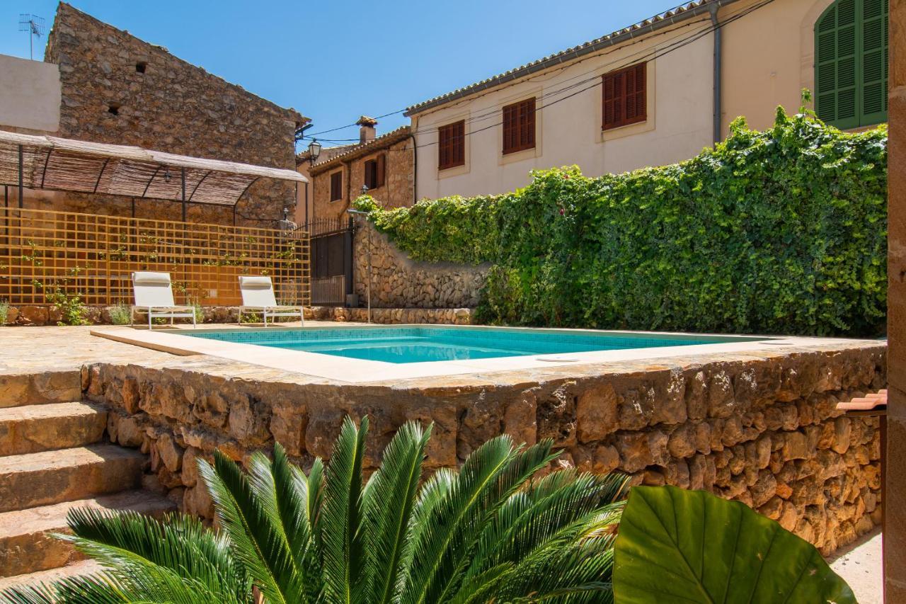 Ferienhaus Fabulous Rural House With Views To The Mountains With Swimming Pool Caimari