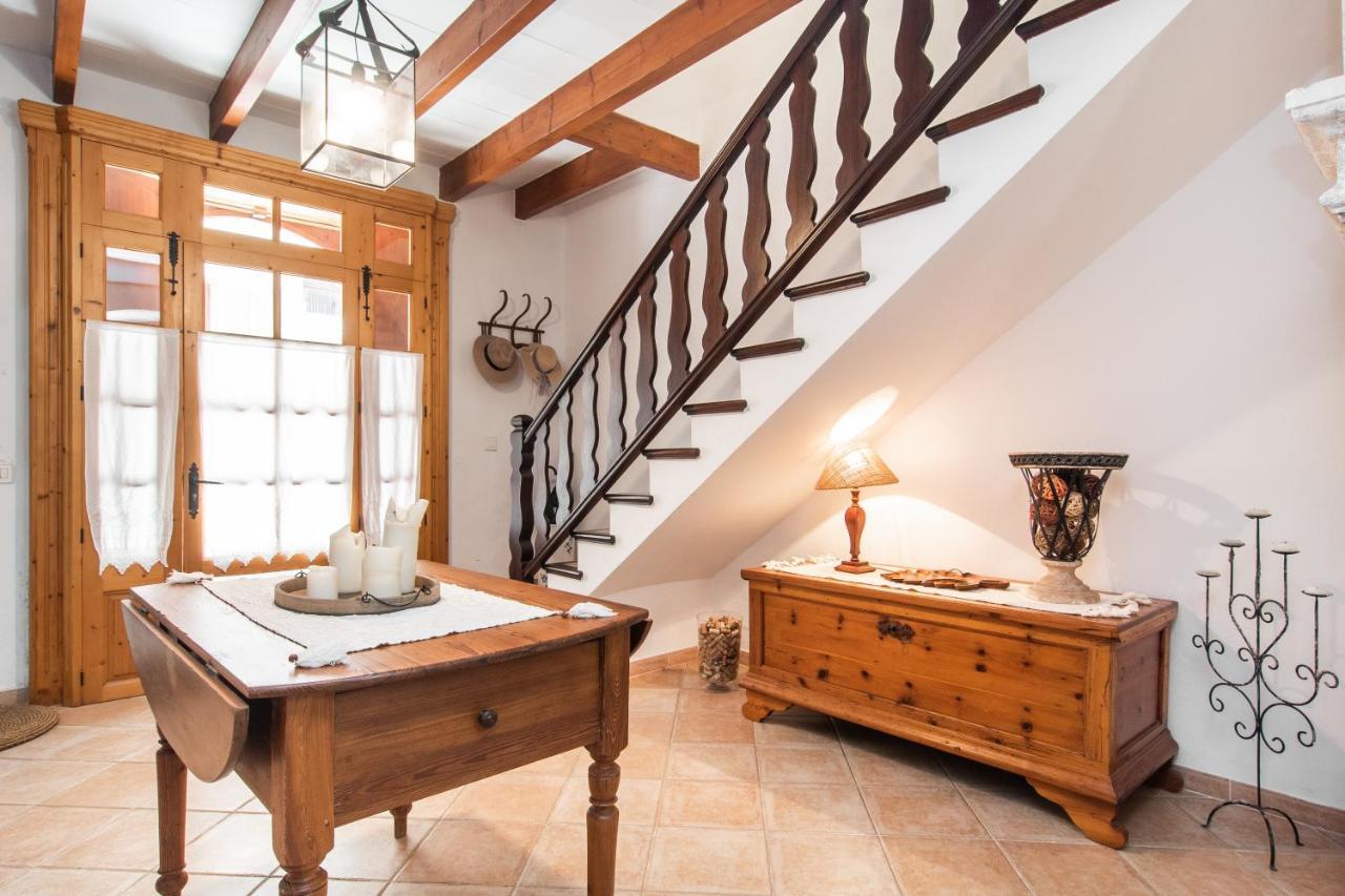 Fabulous Rural House With Views To The Mountains With Swimming Pool *