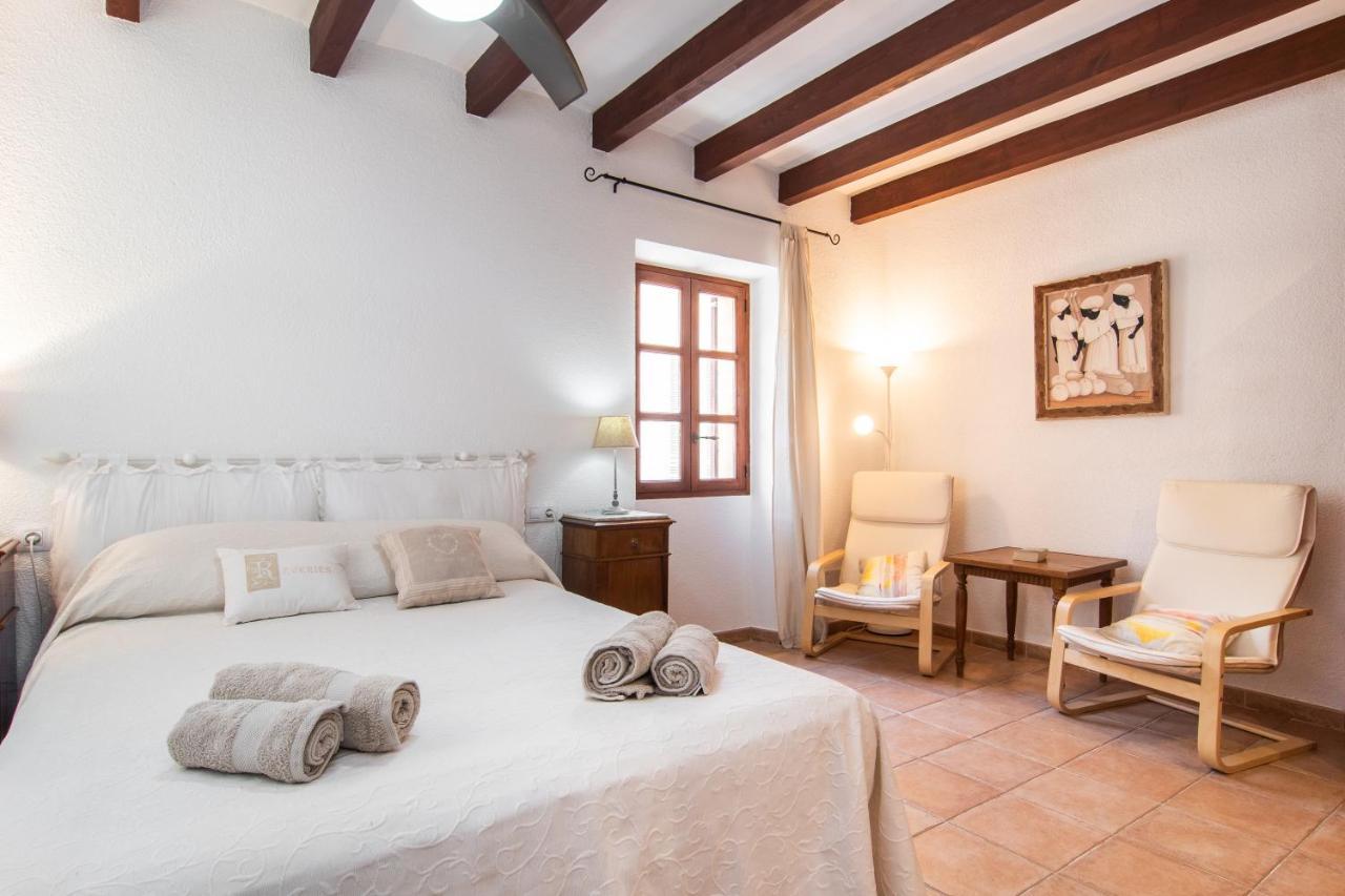 Ferienhaus Fabulous Rural House With Views To The Mountains With Swimming Pool Caimari